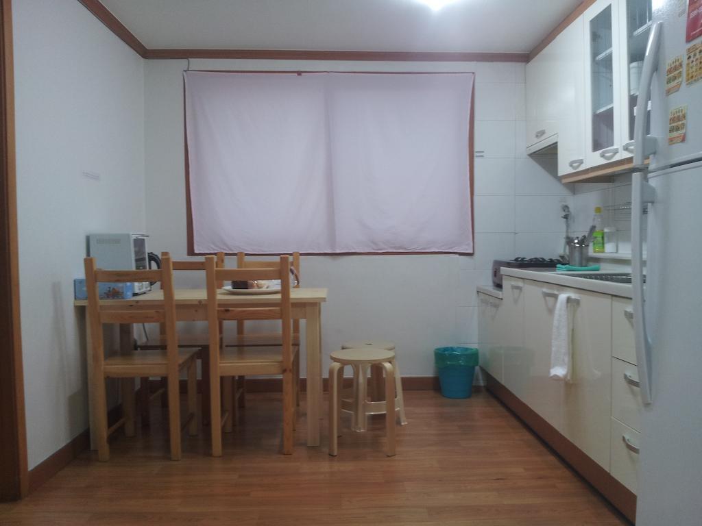 Guest house Happytree *