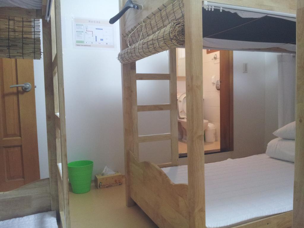 Guest house Happytree *